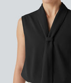 Blouse  sans manches esprit bureau défroissage facile, col V et lien à nouer