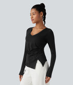 Top casual push-up à col V avec bonnets moulés, manches longues, fronces et ourlet fendu - Bonnet A/B