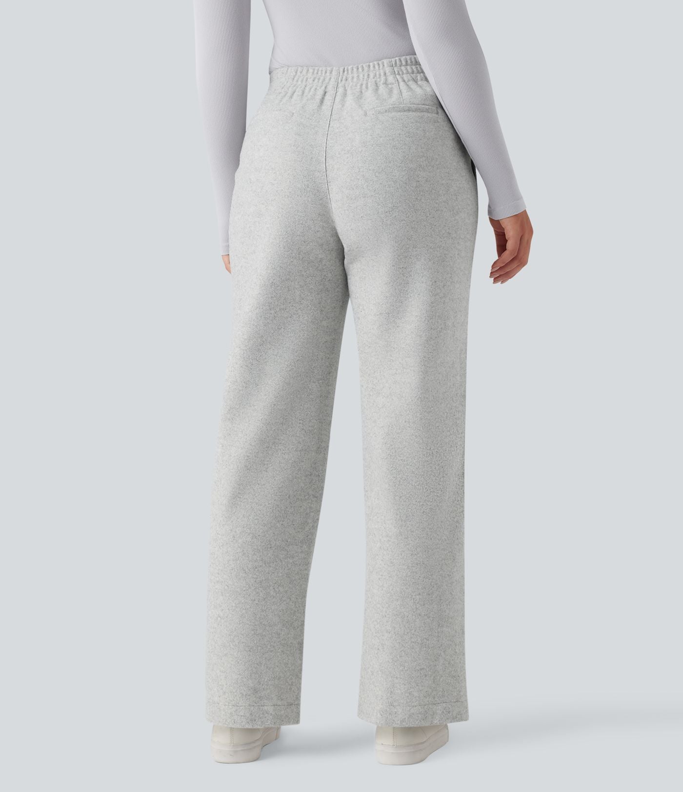 Pantalon tailleur coupe droite taille moyenne avec poches