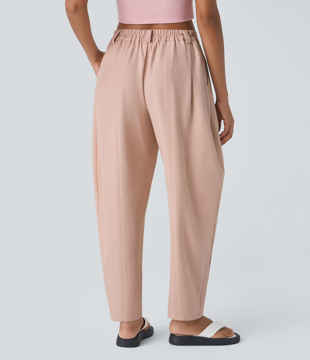Pantalon tailleur ample, taille moyenne, coupe barrel, à poches