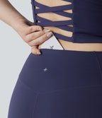 Grande taille SoftlyZero™ Cycliste de yoga taille haute croisée 12,5 cm avec dentelle contrastée, poche et protection UPF 50+