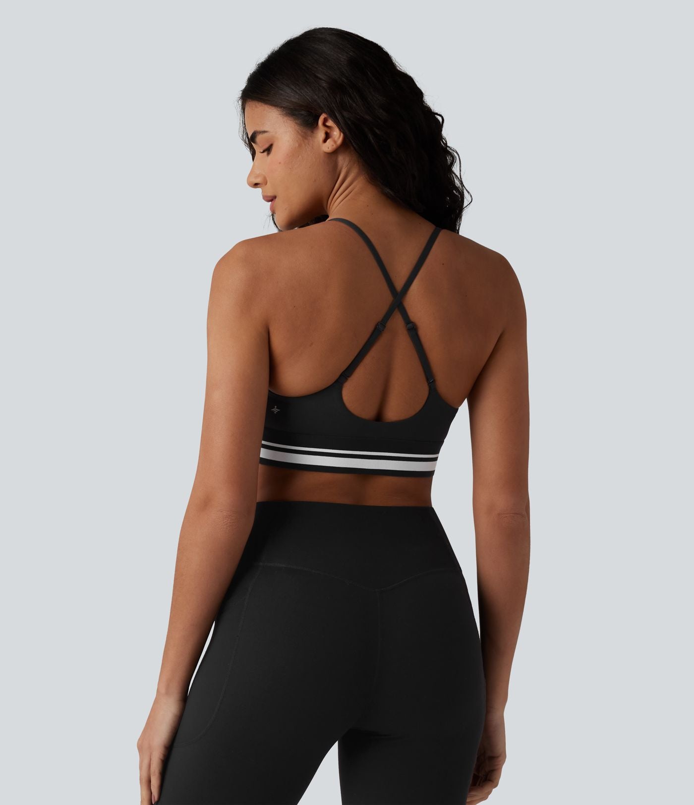 Brassière de sport SoftlyZero™ Plush à maintien léger, dos croisé ouvert, rayures color block et soutien intégré