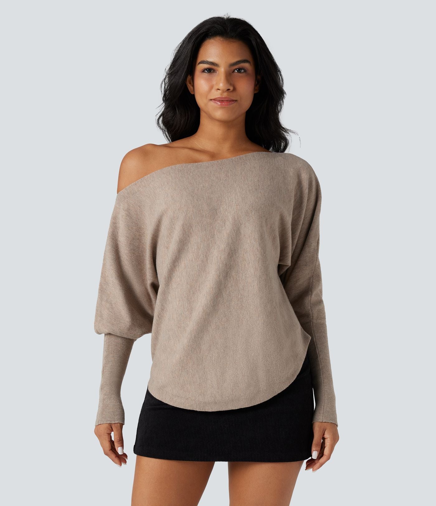 Pull une épaule manches chauve-souris ourlet arrondi