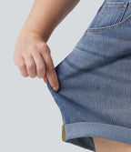 Short grande taille en jean Halara Flex™ délavé taille haute asymétrique avec ourlets retroussés et poches