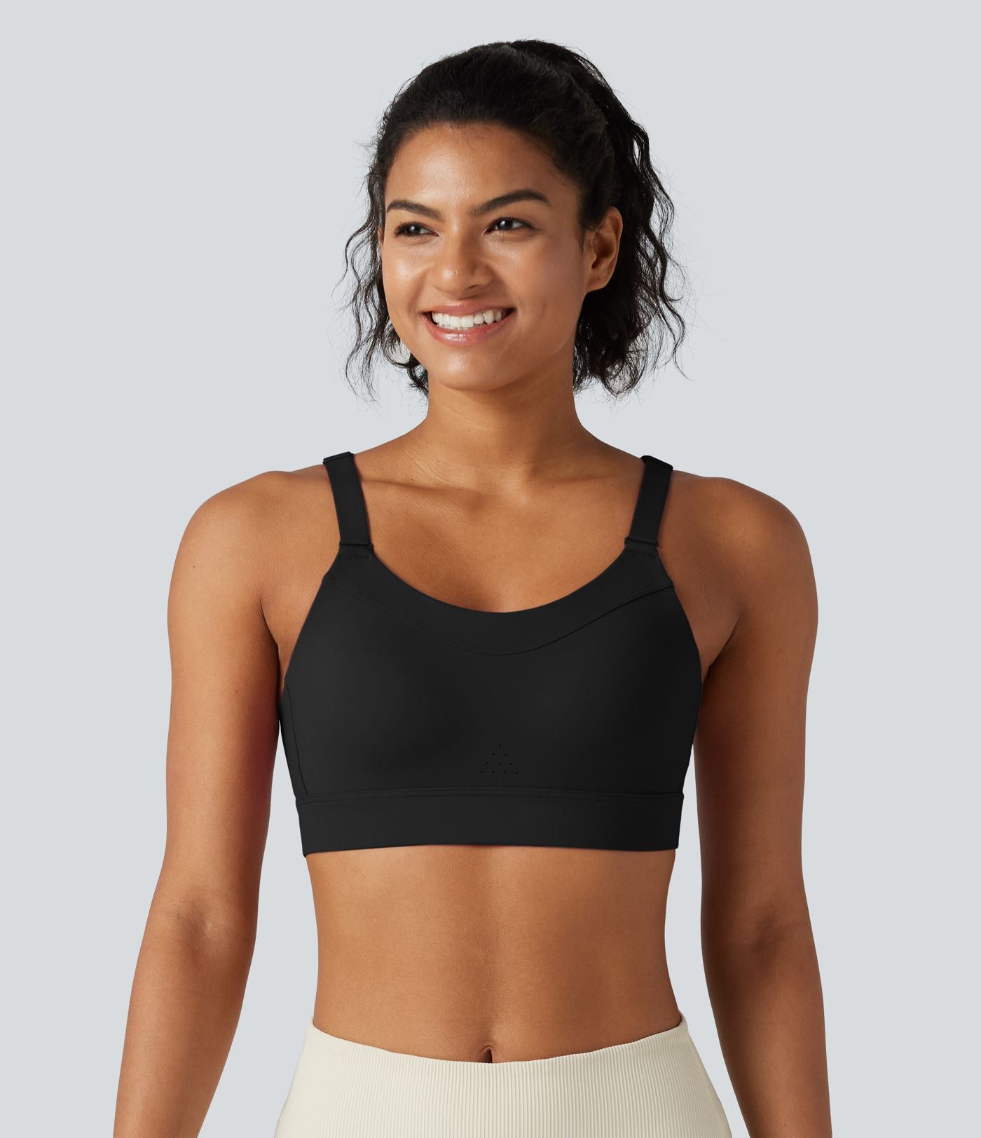 Brassière de sport d'entraînement maintien moyen avec bonnet spacer moulé