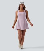 Robe de sport mini 2-en-1 SoftlyZero™ Airy col U poches effet frais InstantCool danse bonnets E-G, accès facile Easy Peasy