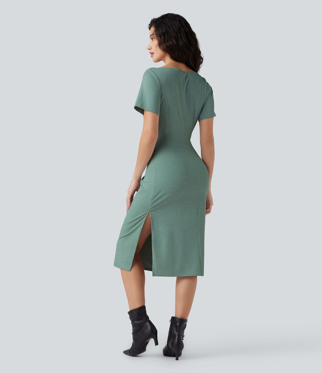 Robe tailleur mi-longue moulante manches courtes froncée