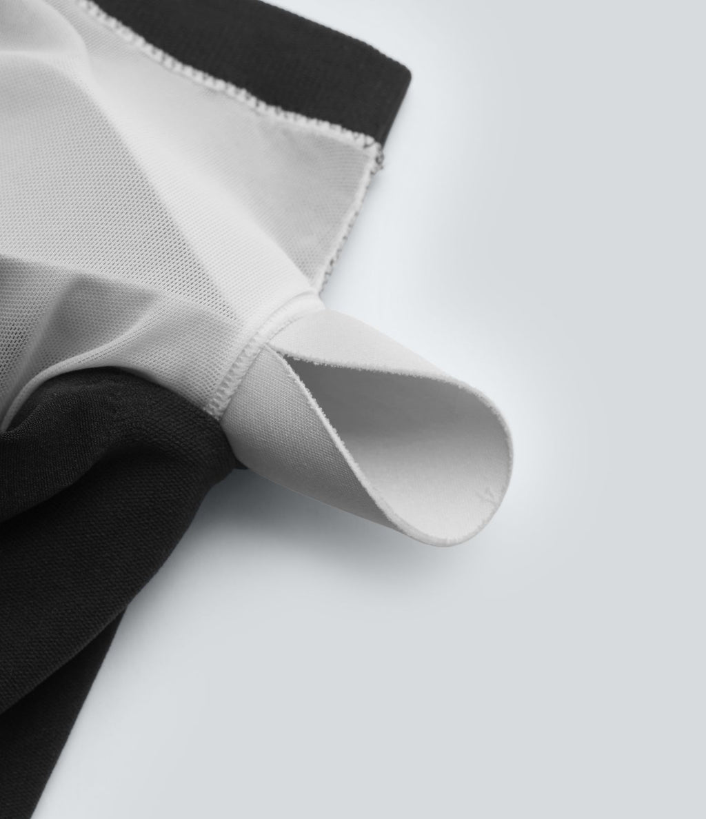 OneForm Seamless Flow Robe casual mini froncée sans couture à décolleté plongeant en V sans manches avec brassière intégrée
