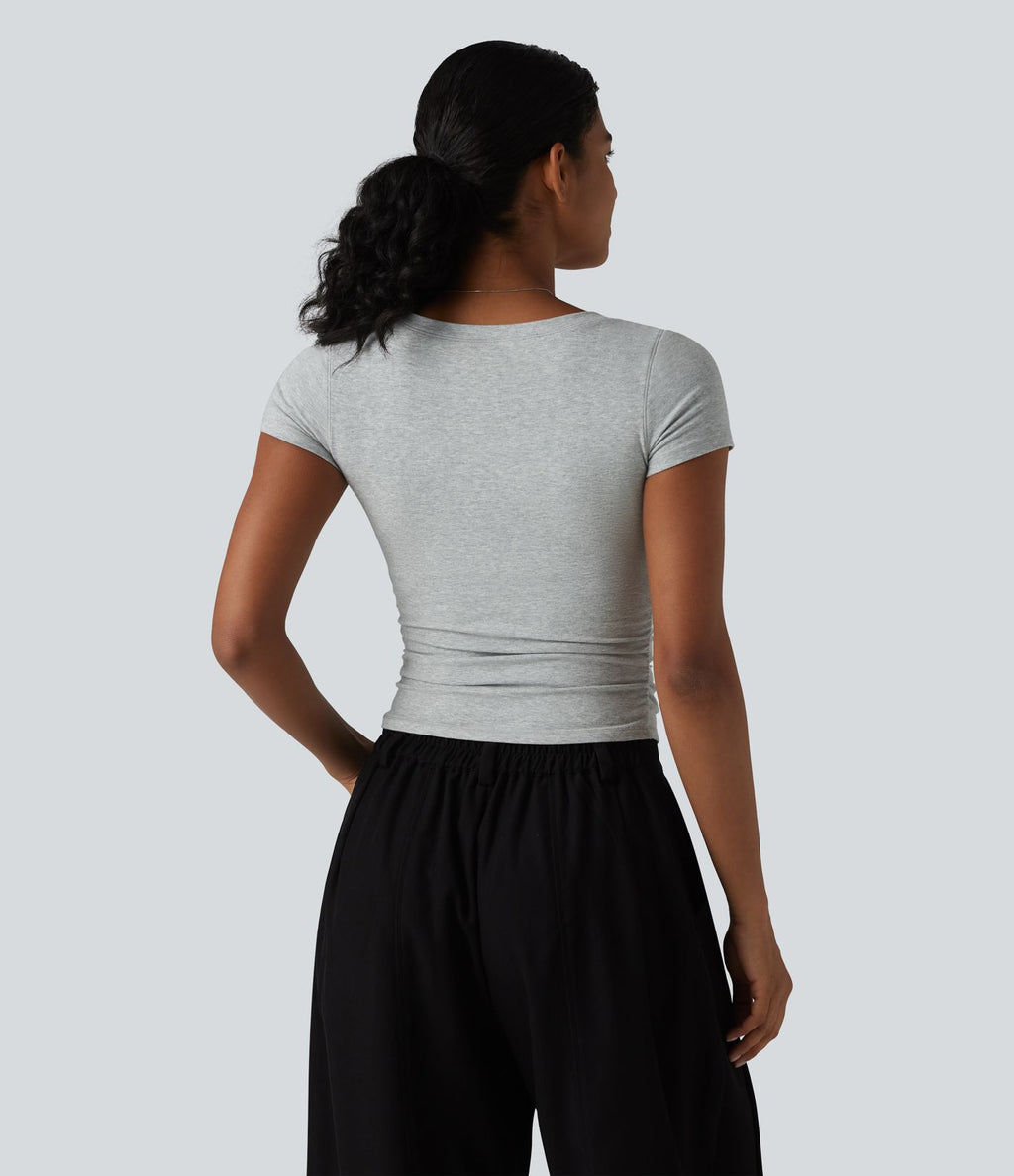T-shirt décontracté col V manches courtes en jersey de coton avec soutien-gorge intégré push-up et fronces