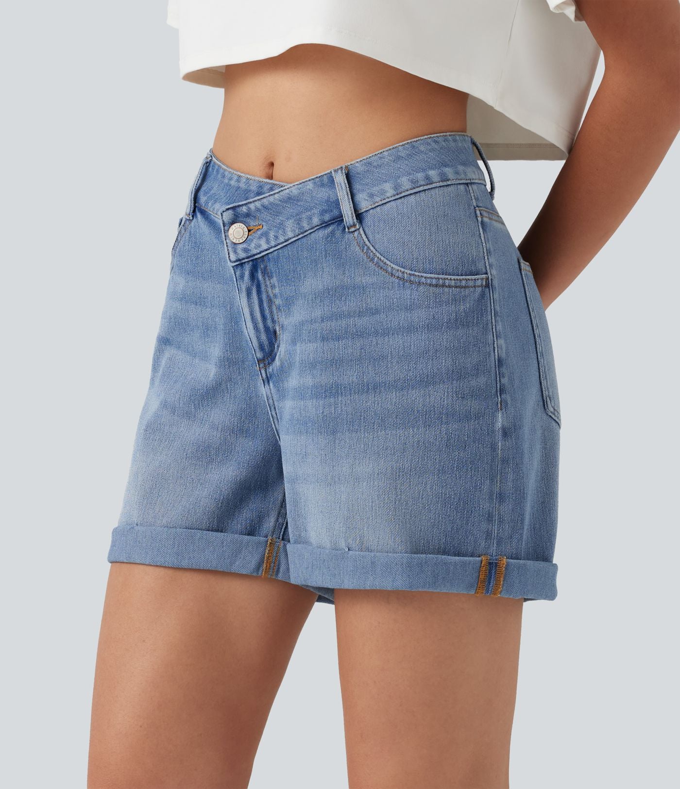Short denim décontracté Halara Flex™ asymétrique délavé taille haute ourlet roulotté avec poches