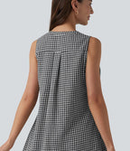Robe courte sans manches col rond à carreaux aspect lin avec poches