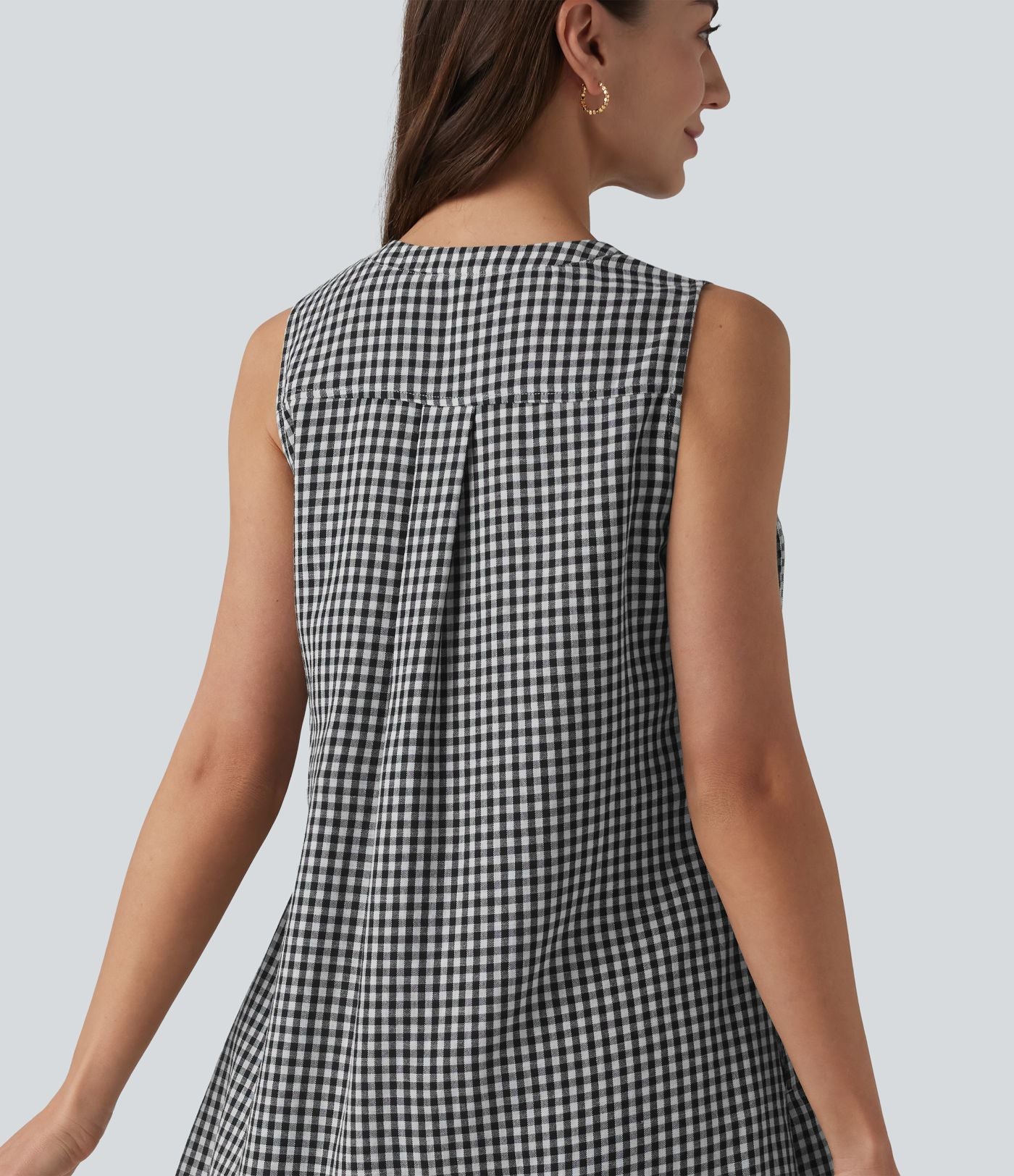 Robe courte sans manches col rond à carreaux aspect lin avec poches