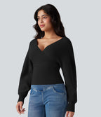 Pull col V manches chauve-souris longues à découpes