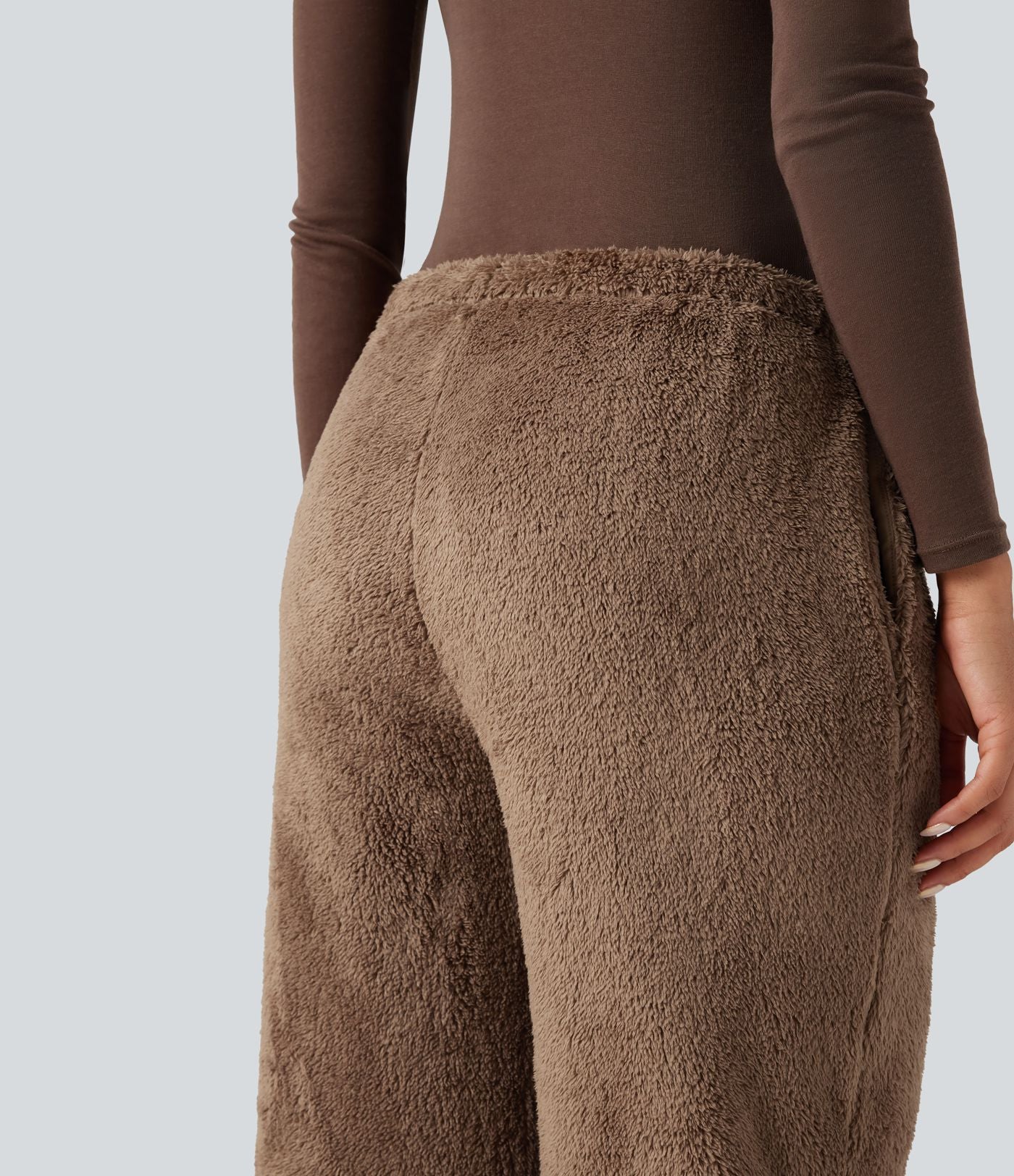 Pantalon coupe droite teddy taille mi-haute avec cordon de serrage et poches