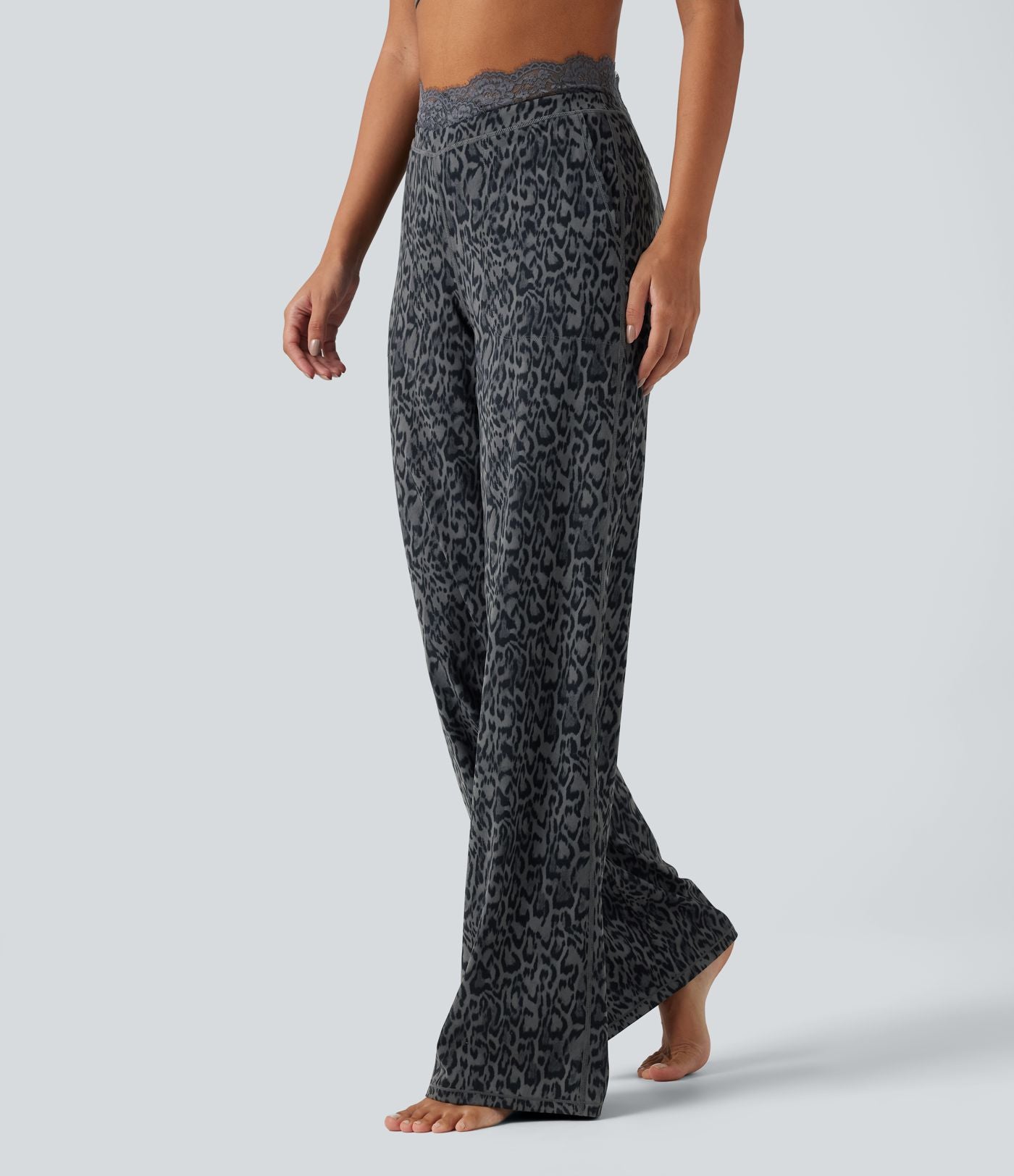 Pantalon de yoga droit taille haute Halara UltraSculpt™ léopard avec dentelle contrastée et poches