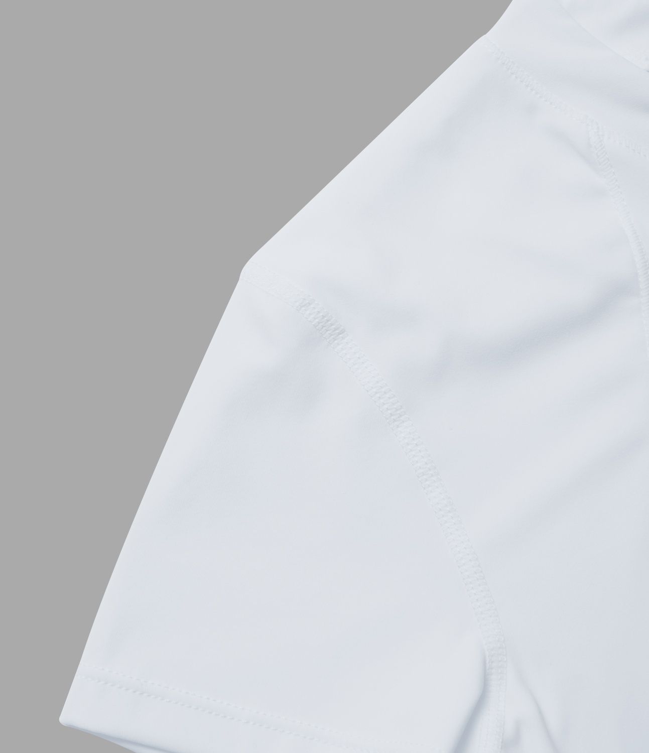 Haut de sport golf SoftlyZero™ Airy à manches courtes à demi-zip et effet frais InstantCool