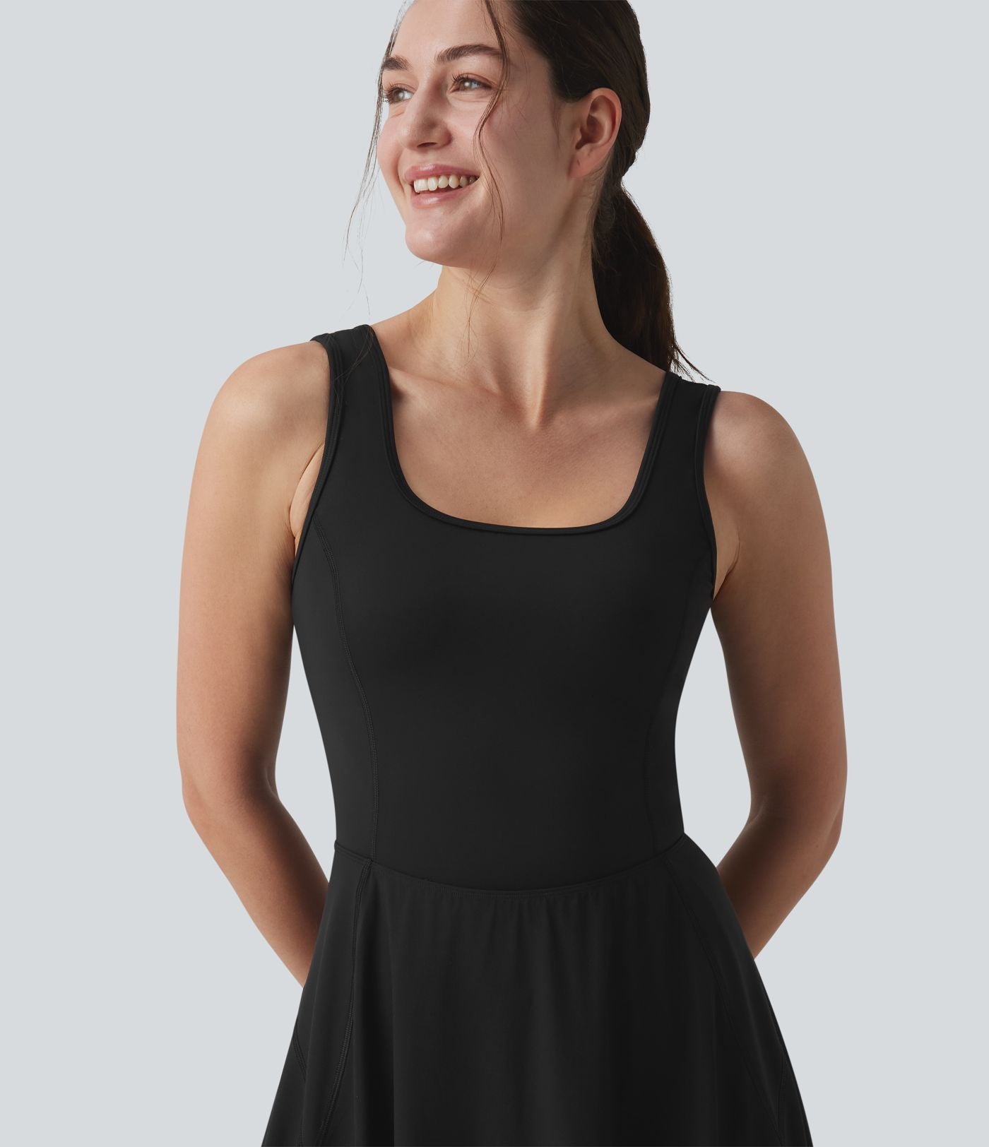 Robe de sport danse mi-longue Breezeful™ col carré dos nu croisé avec brassière intégrée 2-en-1 séchage rapide et poche - Easy Peasy
