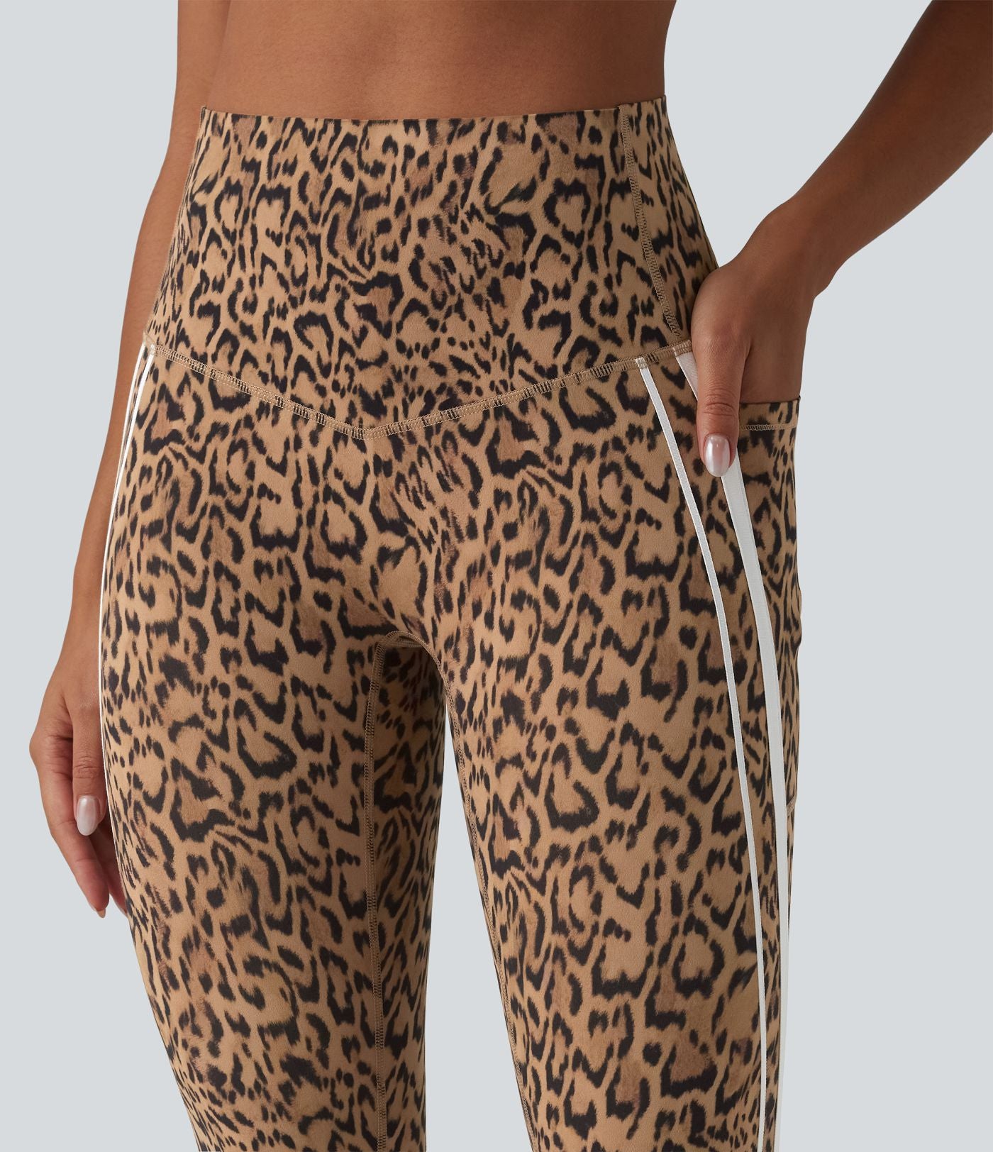 Halara UltraSculpt™ Legging corsaire de training gainant taille haute léopard color block avec poches