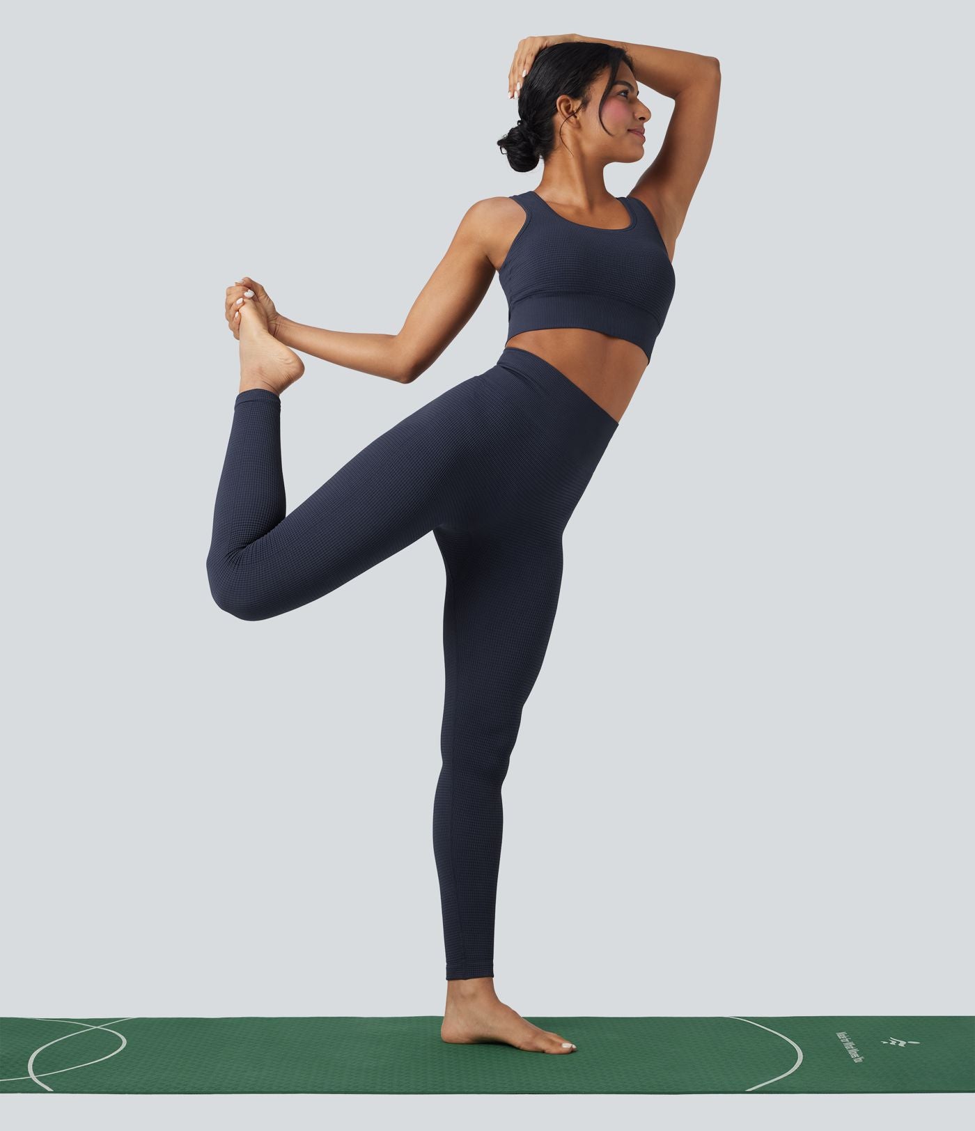 Brassière de sport yoga courte maintien léger col U en maille gaufrée sans couture OneForm Seamless Flow