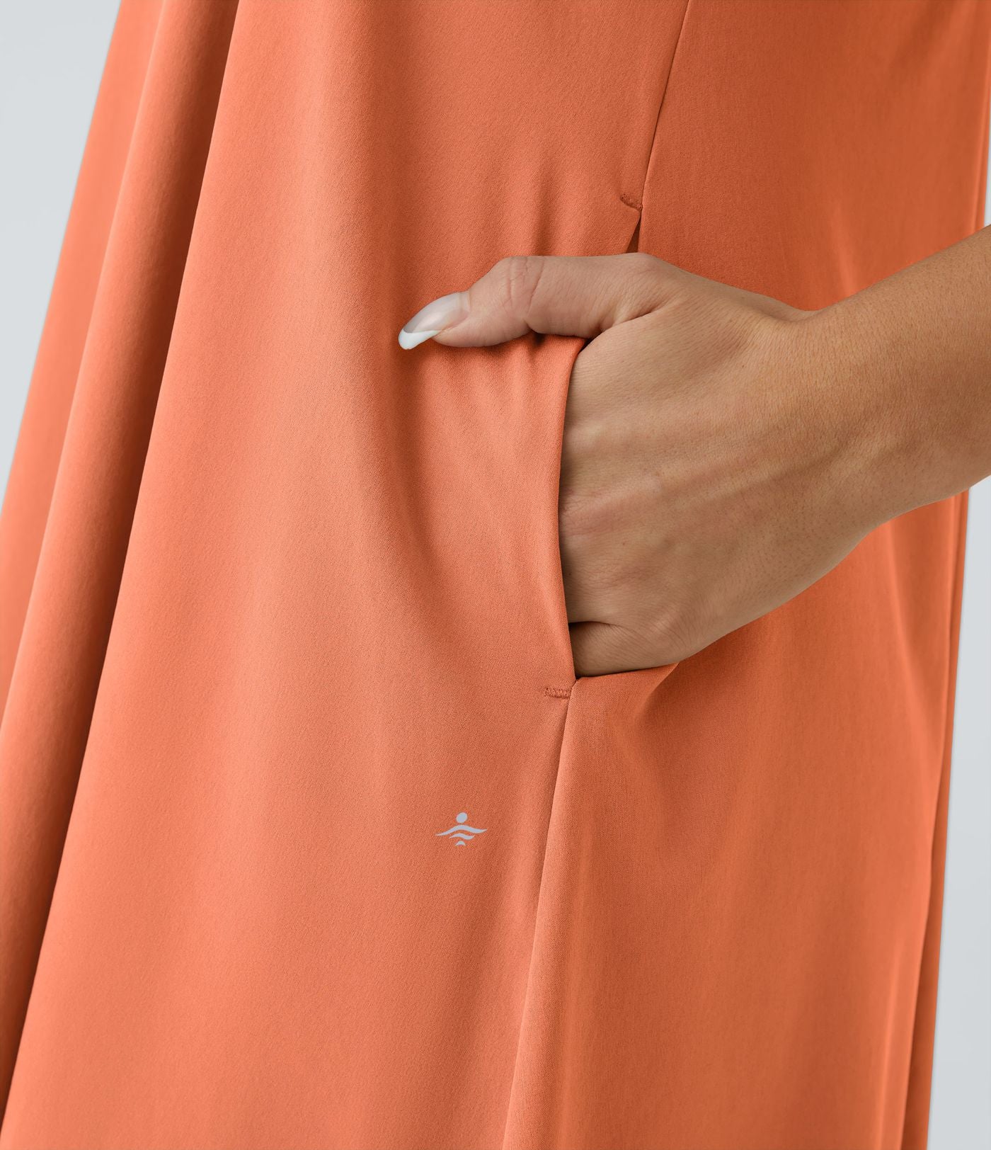 Robe décontractée mi-longue Breezeful™ dos nageur poche latérale fluide asymétrique séchage rapide A-C