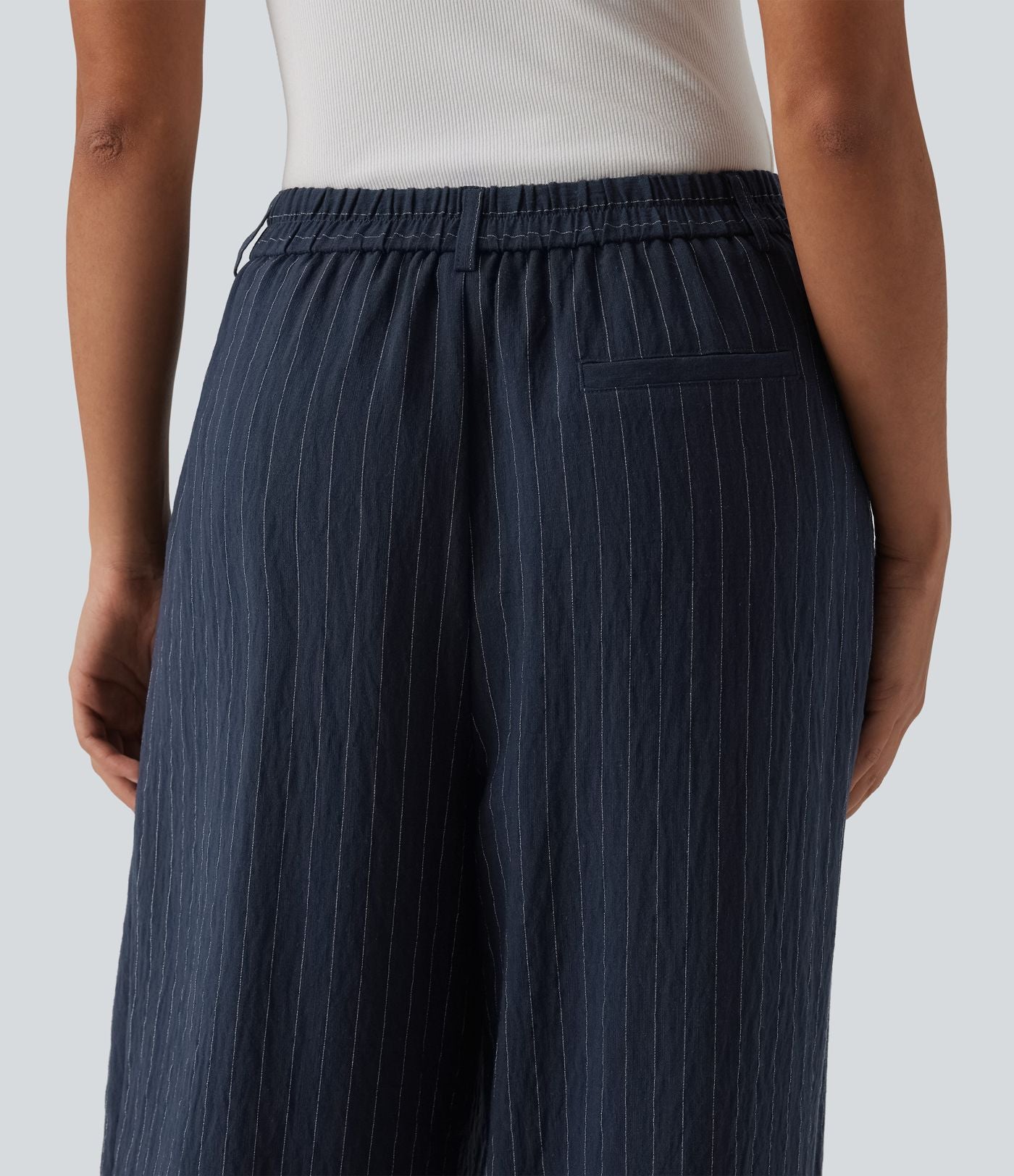 Pantalon bureau taille haute rayé, coupe ample avec poches