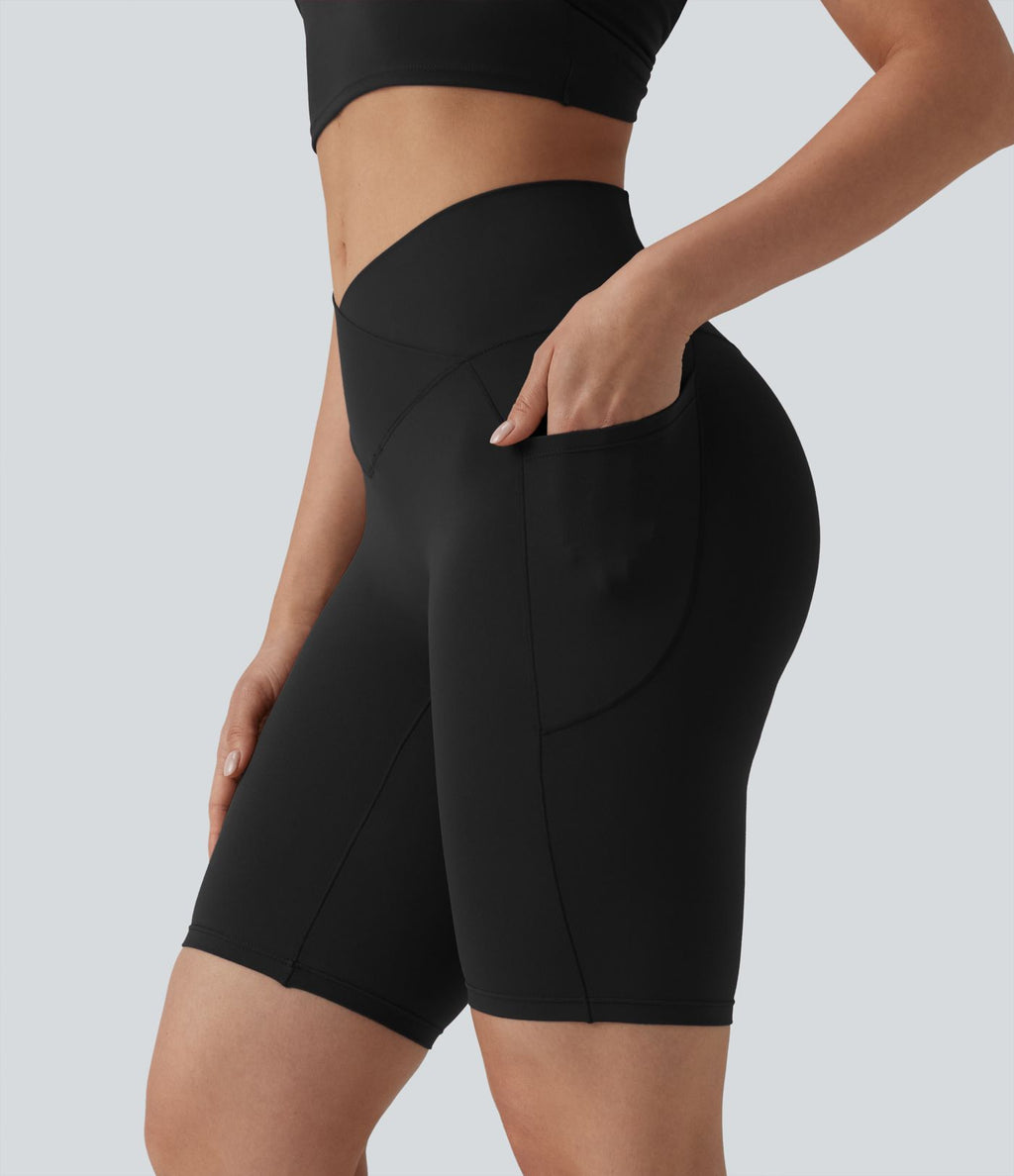 SoftlyZero™ Short cycliste de yoga croisé taille haute 23 cm avec poches - UPF50+