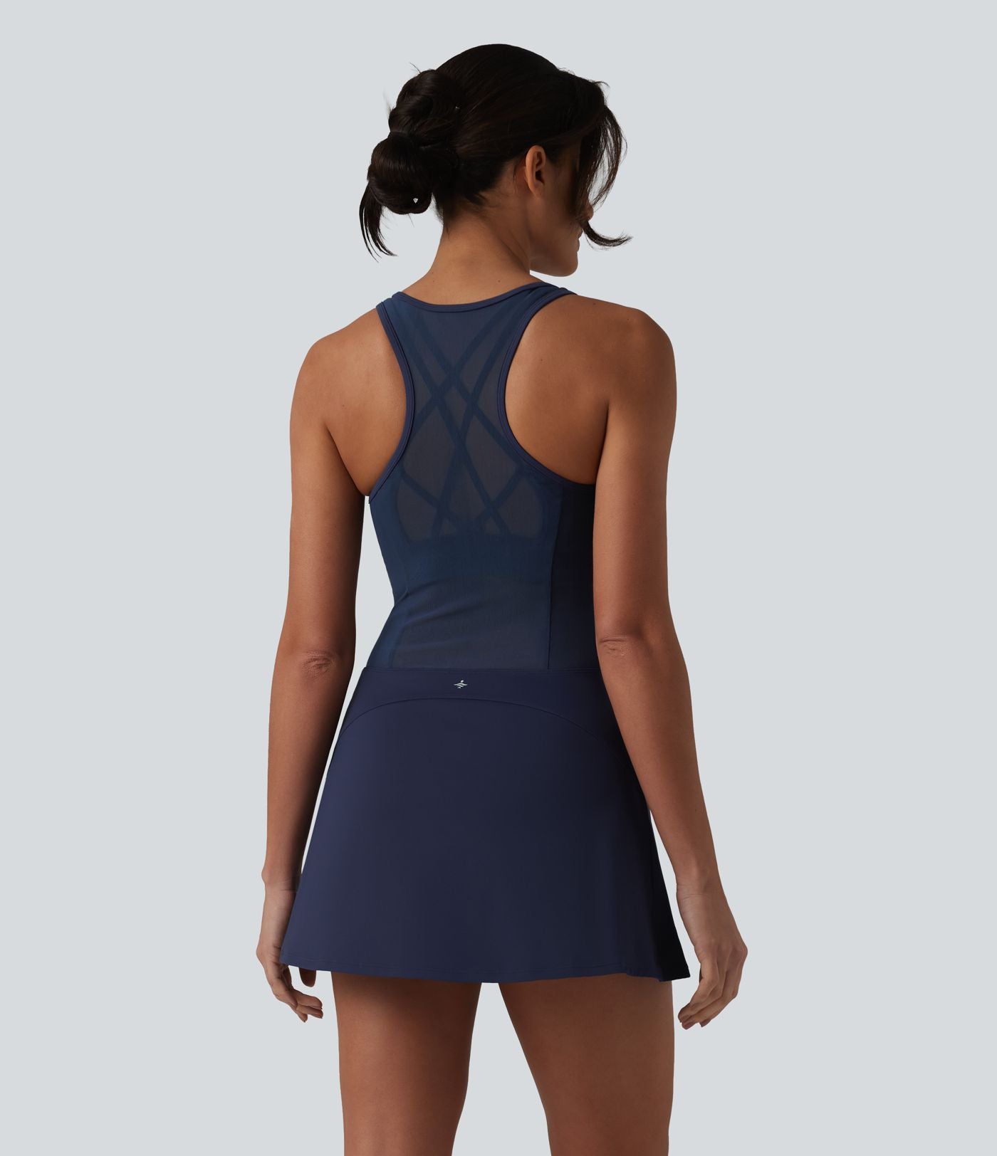 Robe de sport SoftlyZero™ Airy 2-en-1 à dos nageur croisé en mesh respirant avec brassière intégrée et effet frais InstantCool avec poches, protection solaire UPF50+