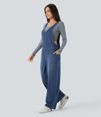 Salopette décontractée Halara Flex™ en denim extensible délavé, col V et poches latérales