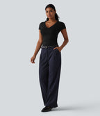 T-shirt décontracté col V manches courtes en jersey de coton avec soutien-gorge intégré push-up et fronces