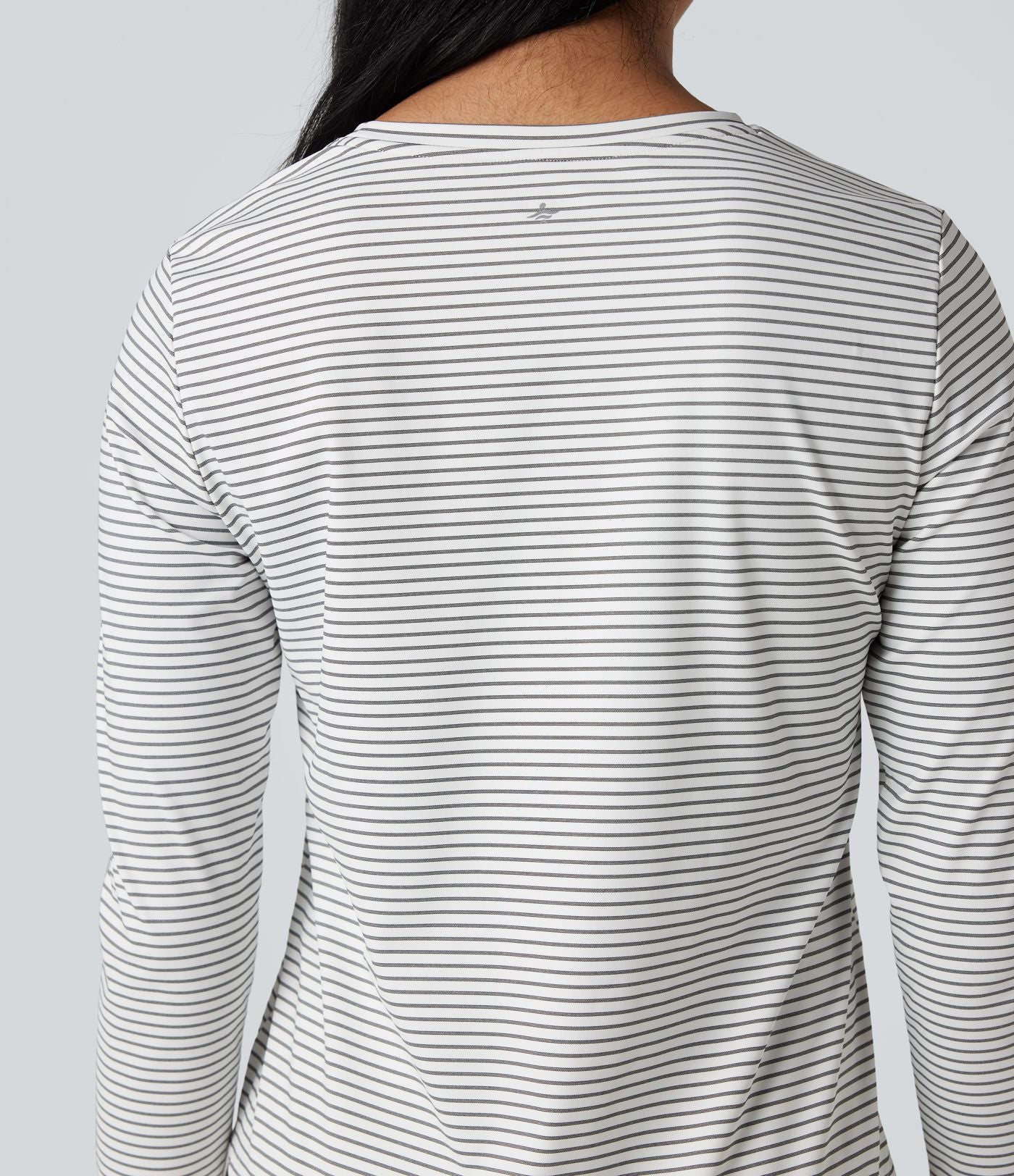 Top de sport yoga rayé ourlet arrondi col rond manches longues