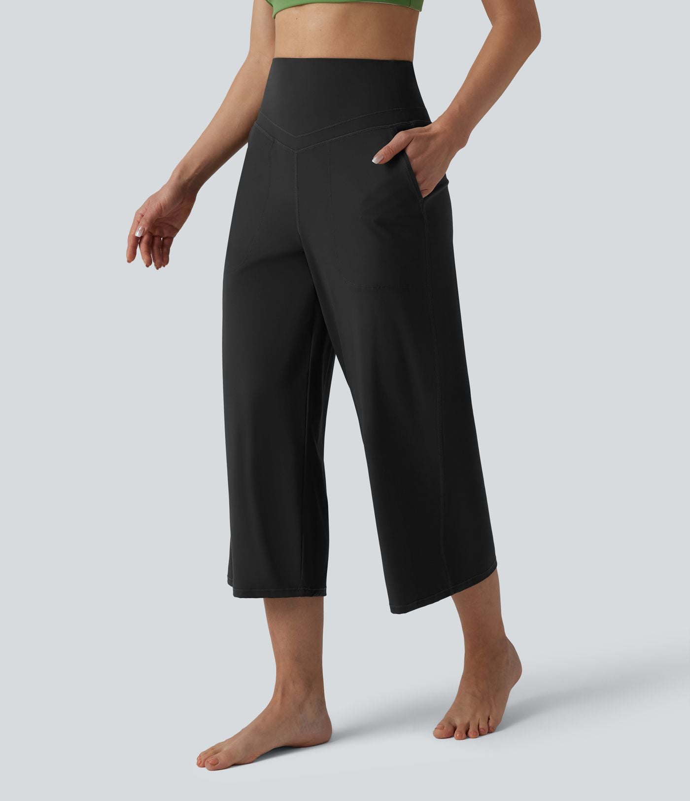 Pantalon de yoga court Halara UltraSculpt™ coupe droite gainant taille haute avec poches