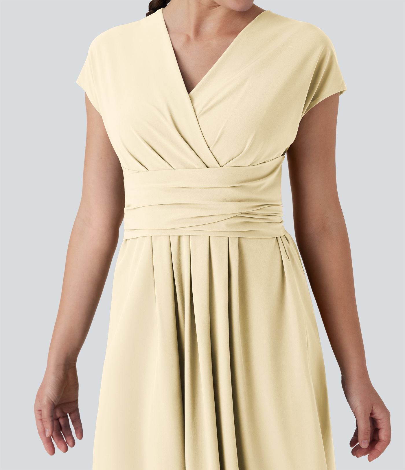 Robe midi Breezeful™ col V manches courtes à liens dans le dos séchage rapide avec poches latérales