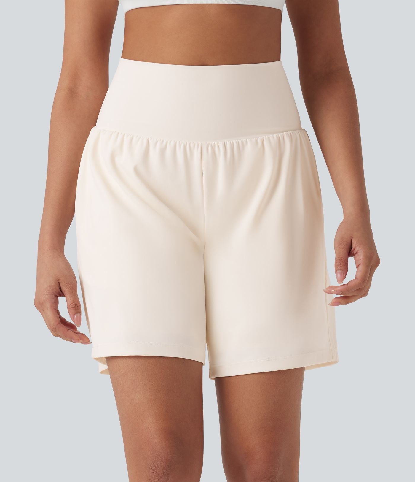 Short de yoga SoftlyZero™ Airy 2-en-1 taille très haute avec poches et effet frais InstantCool 17,5 cm
