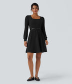 Robe décontractée maille côtelée décolleté carré manches longues bouffantes avec poches