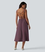 Robe fluide midi de villégiature sans manches, encolure carrée, dos nu croisé, fronces et soutien-gorge intégré