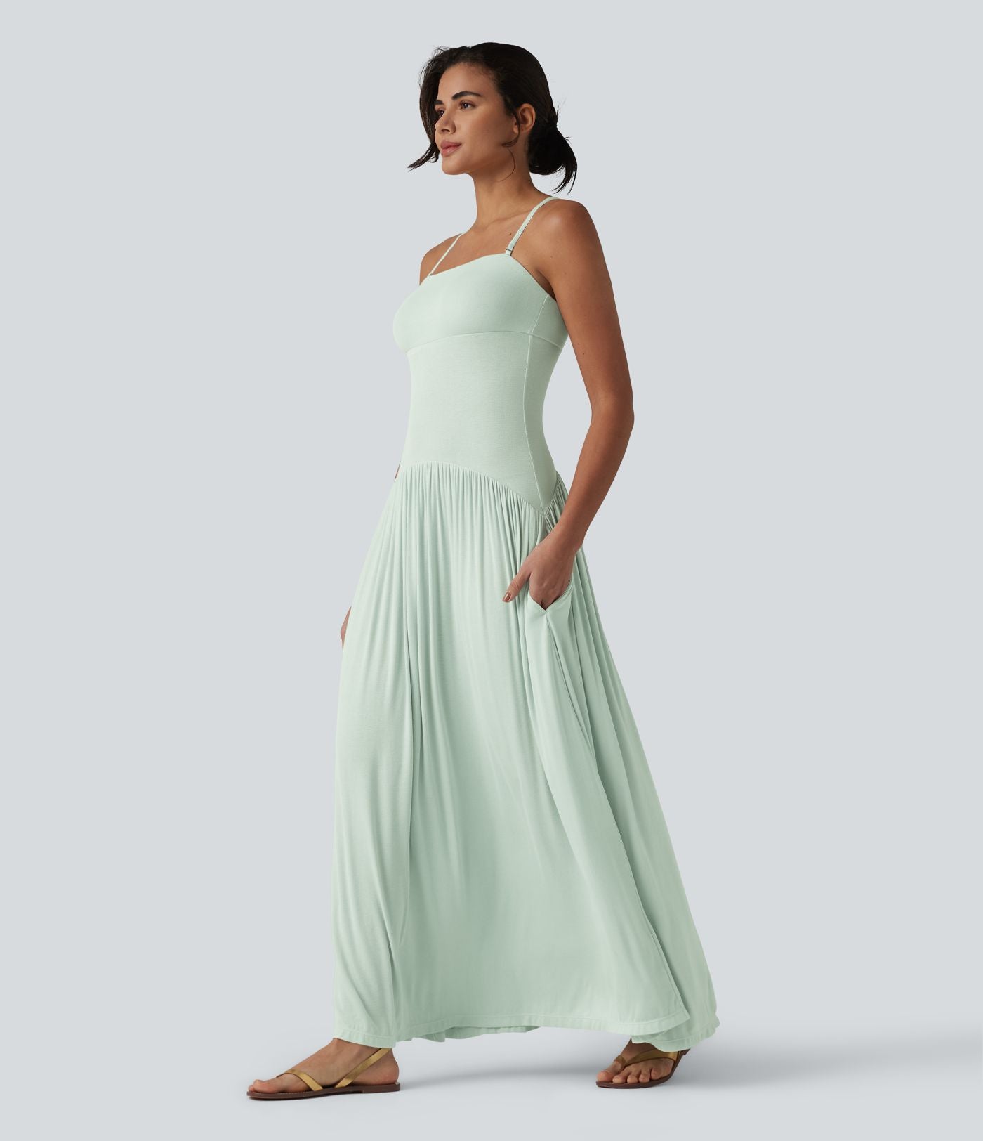 Robe longue fluide côtelée à bretelles fines avec poches