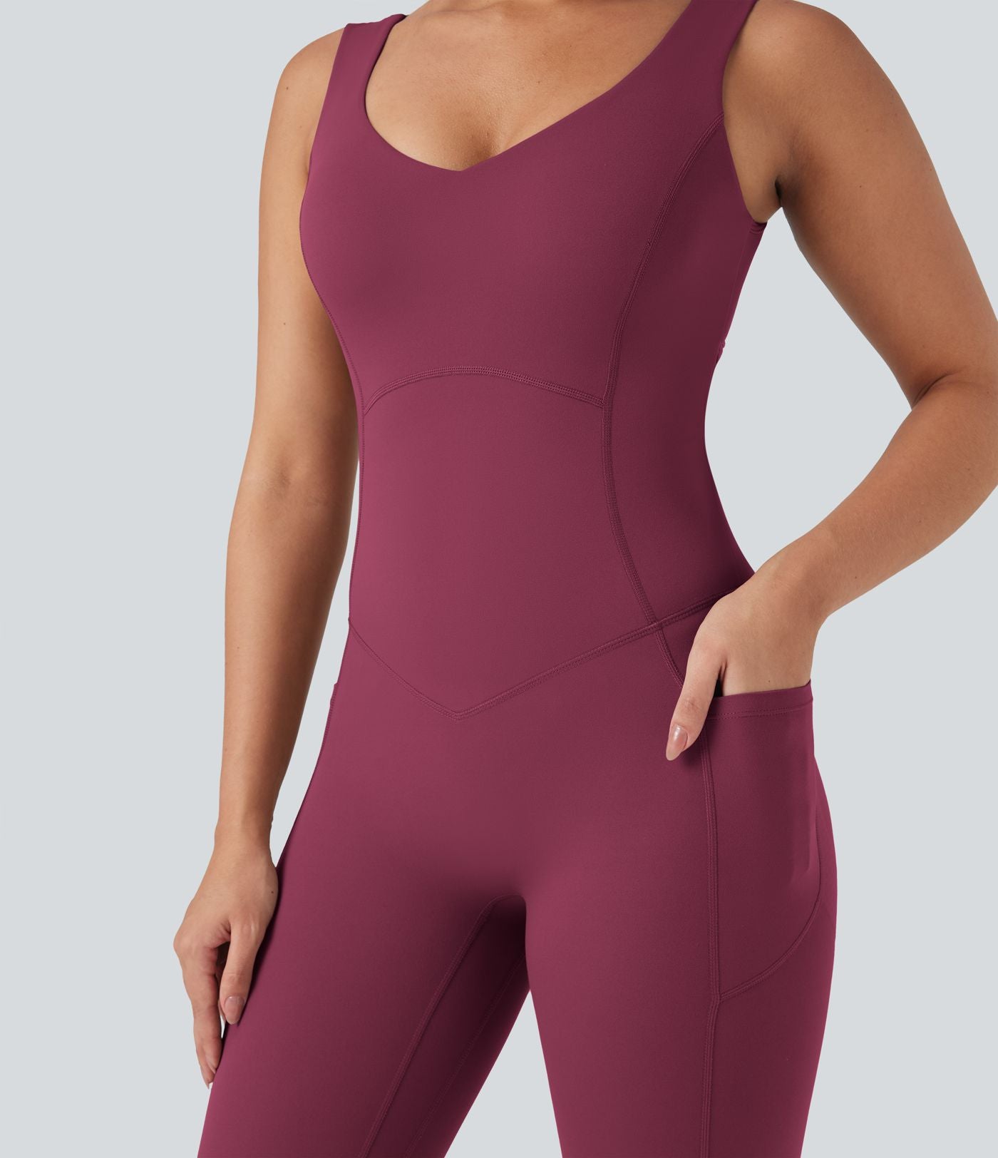 Combinaison de sport Halara UltraSculpt™ col V gainante push-up à poches