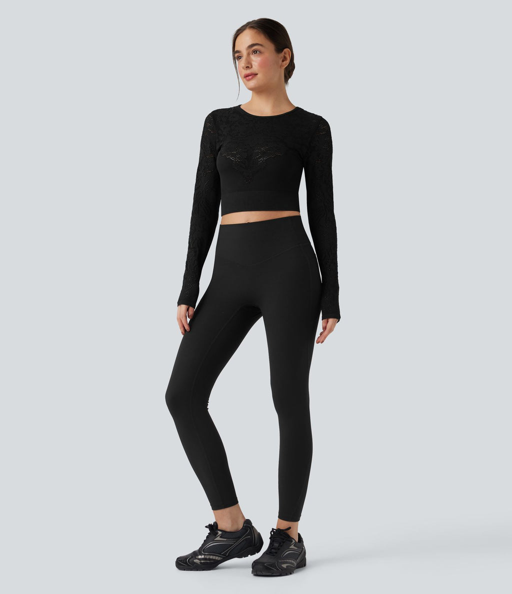 Haut de sport yoga court col rond à manches longues avec découpes sans couture OneForm Seamless Flow