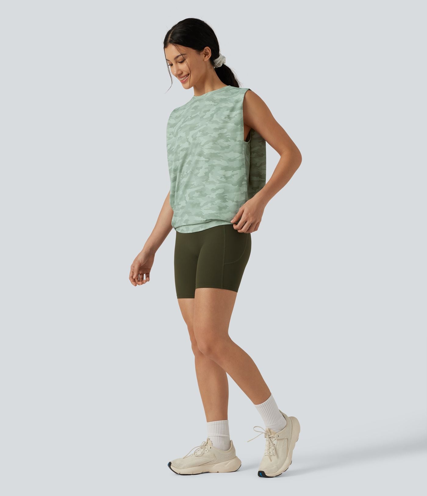 Débardeur de sport col rond à imprimé camouflage