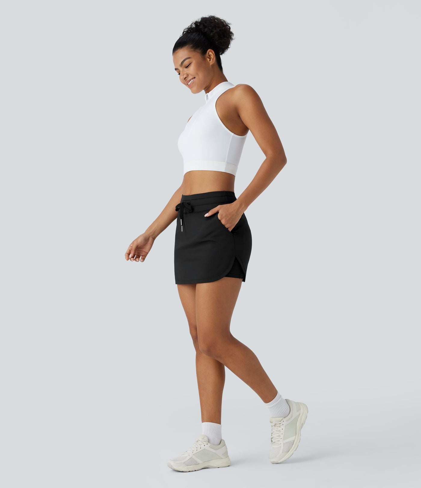 Softlyzero™ QuickDry Jupe de golf courte deux-en-un à taille haute avec poches latérales, ourlet arrondi, cordon de serrage - Poche pour tee de golf