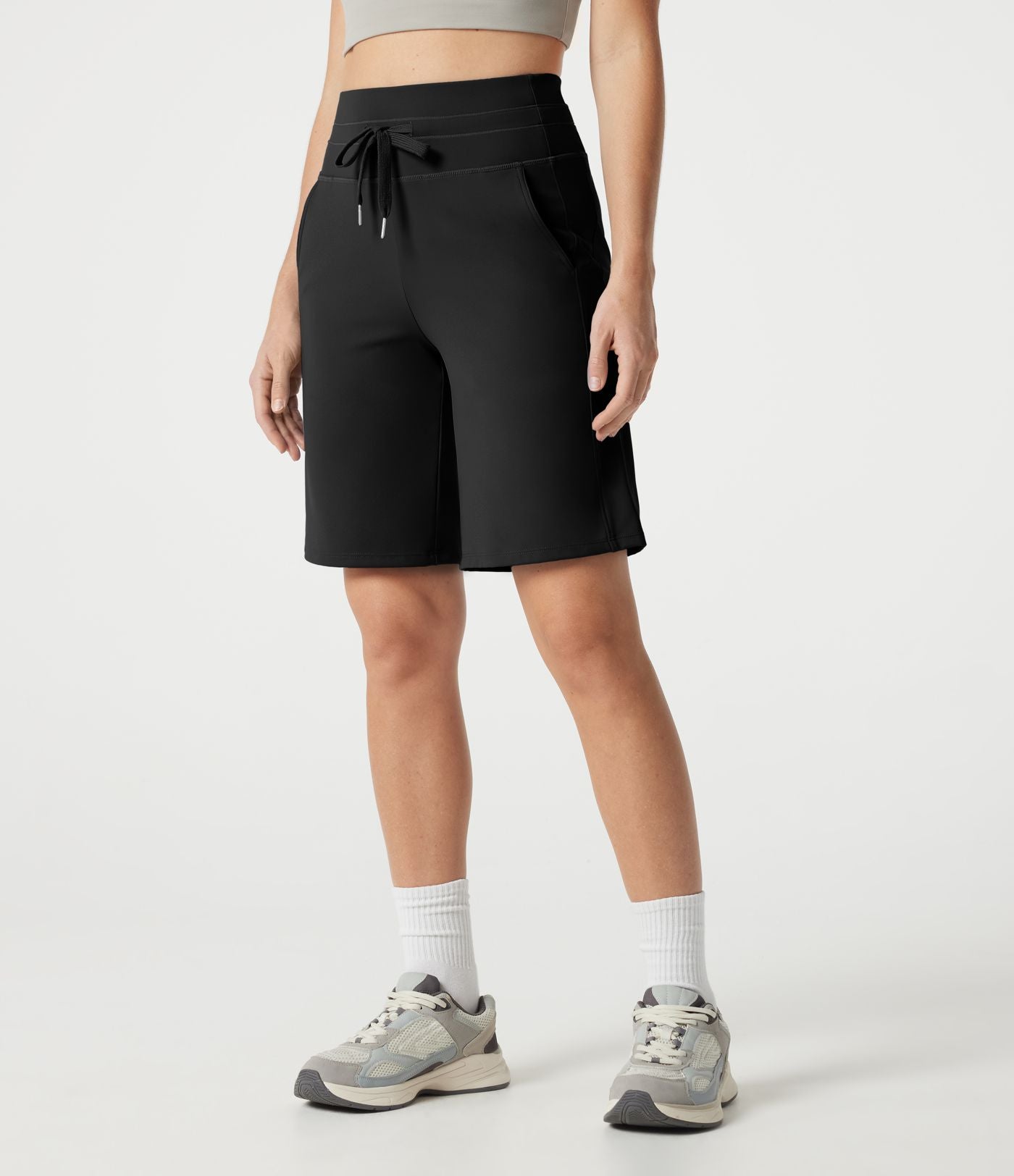 Short de sport SoftlyZero™ en peluche, taille haute, à cordon de serrage et poches