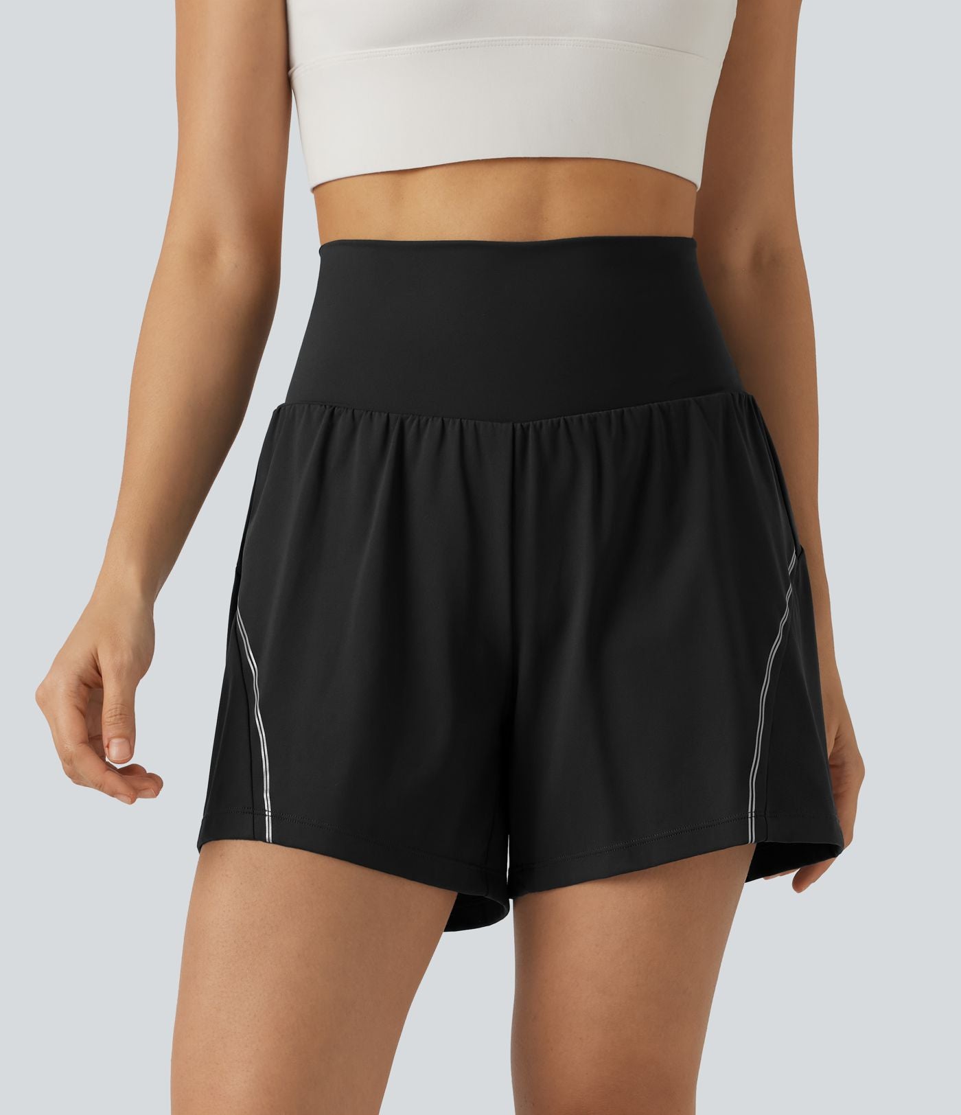 Short de yoga 2-en-1 SoftlyZero™ Airy réfléchissant taille haute 12,5 cm à effet frais InstantCool avec poches
