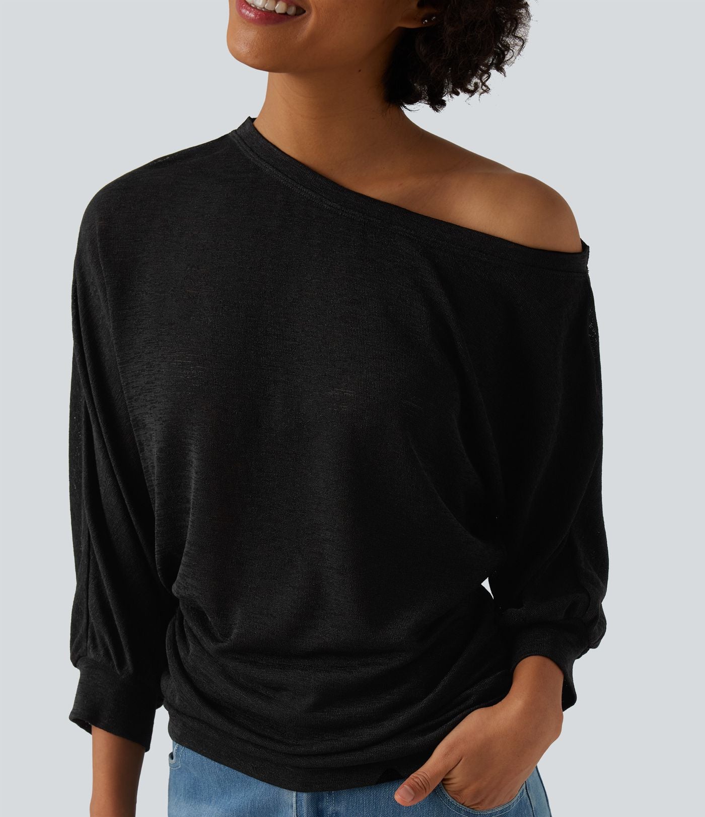 T-shirt décontracté semi-transparent une épaule dénudée à manches 3/4 et fronces