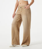 Jean large Halara Flex™ taille basse asymétrique à délavage coloré avec poches