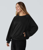 Sweat-shirt col rond manches longues à découpes avec poches