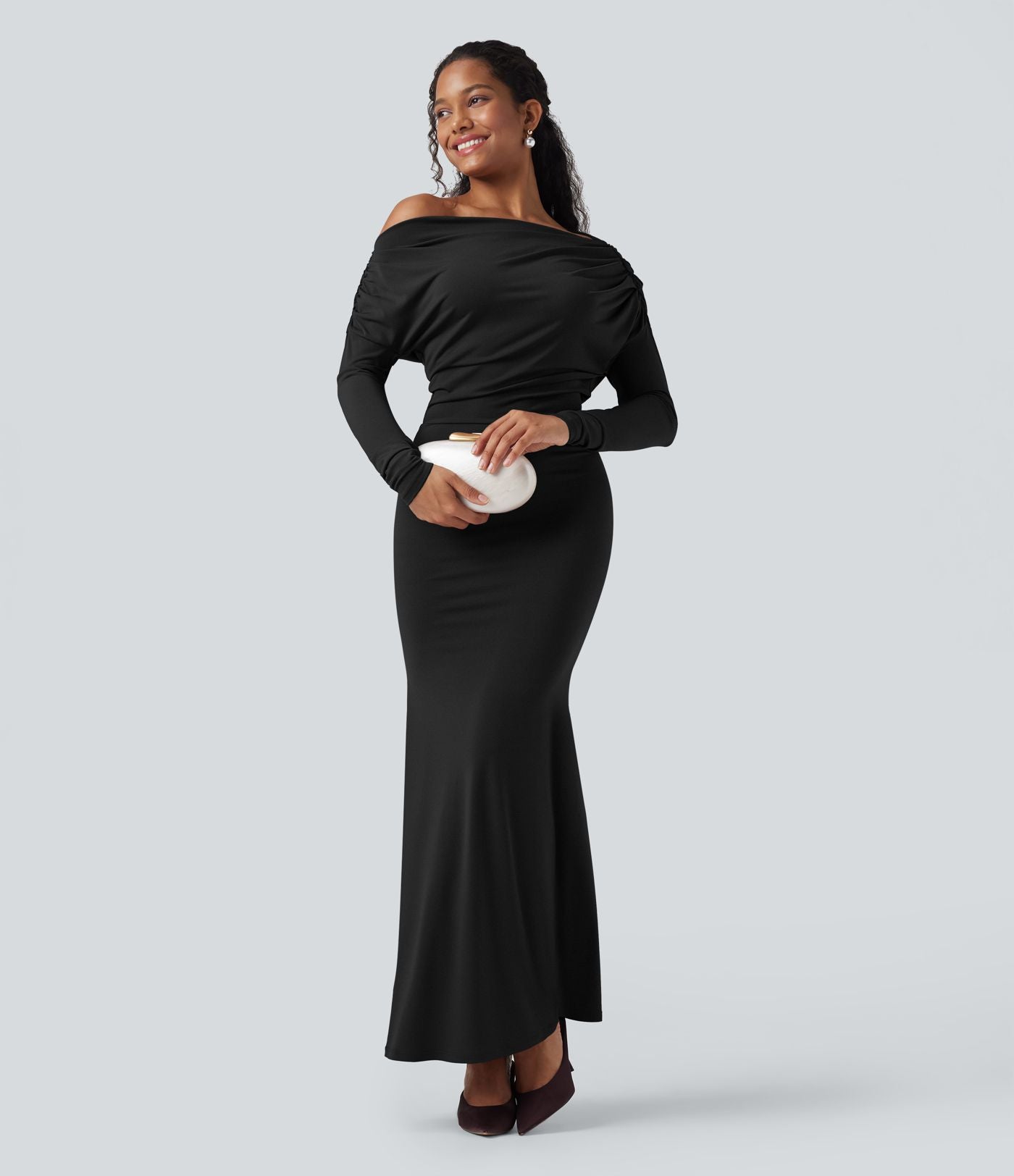 Robe sirène longue à manches longues, épaules dénudées