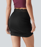 Jupe mini moulante 2-en-1 taille haute en dentelle contrastée, ourlet arrondi et froncé