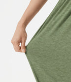 Combinaison jogging décontractée chinée à bretelles réglables, soutien-gorge intégré froncé et poches - Édition Easy Peasy