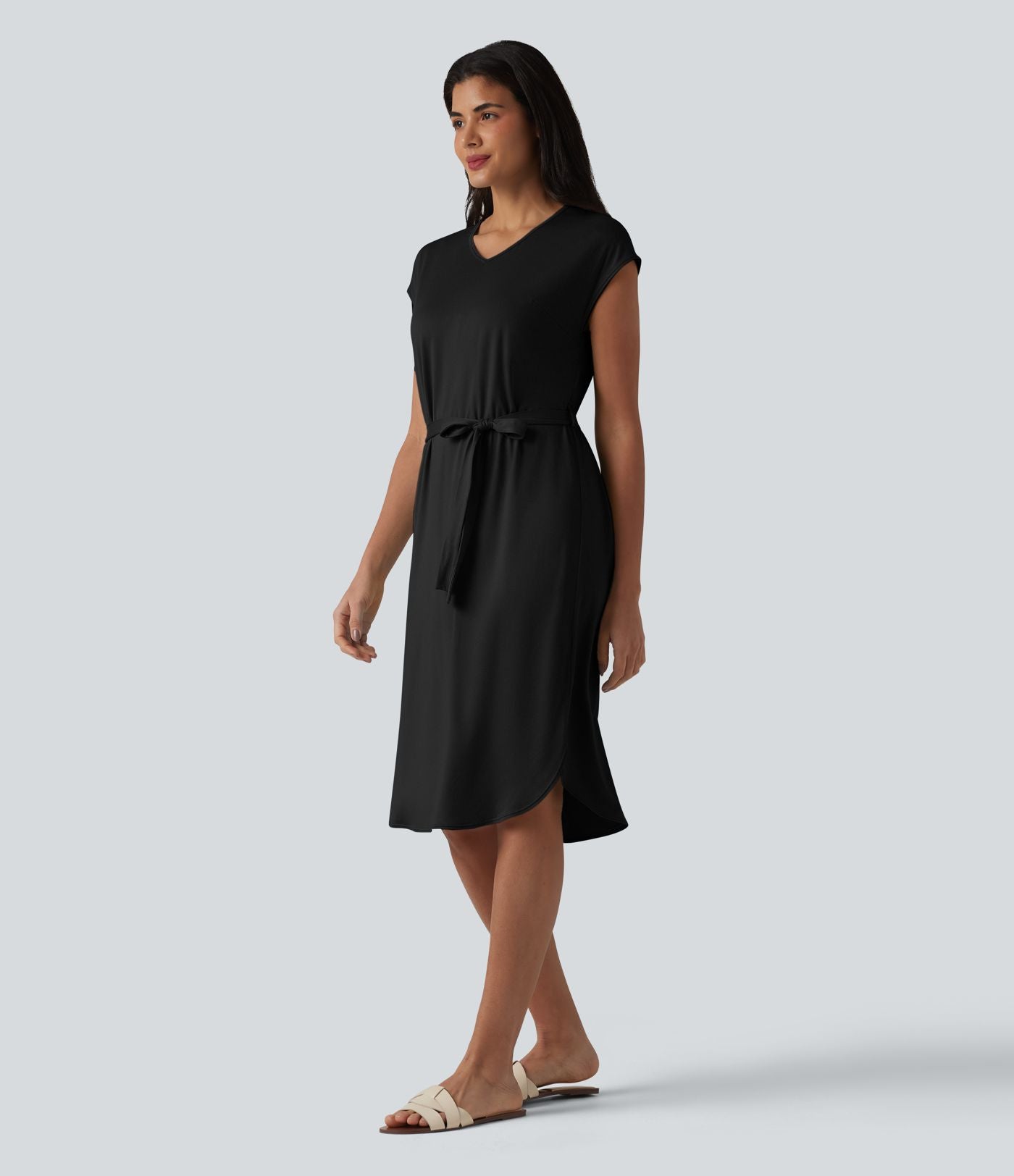 Robe t-shirt casual col V à manches courtes, ceinturée et ourlet arrondi