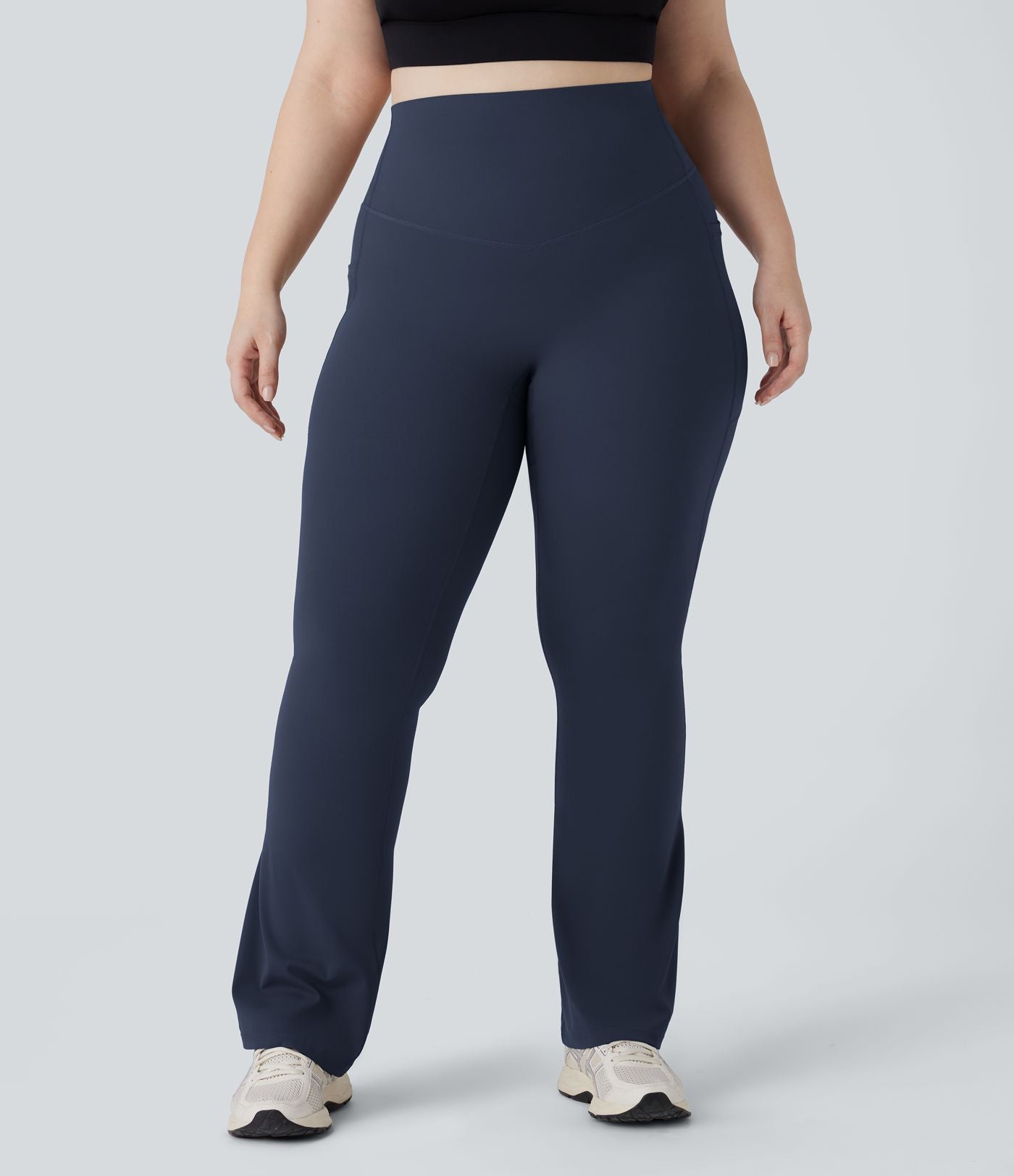 Pantalon de yoga à coupe bootcut gainant taille haute grande taille avec poches Halara UltraSculpt™